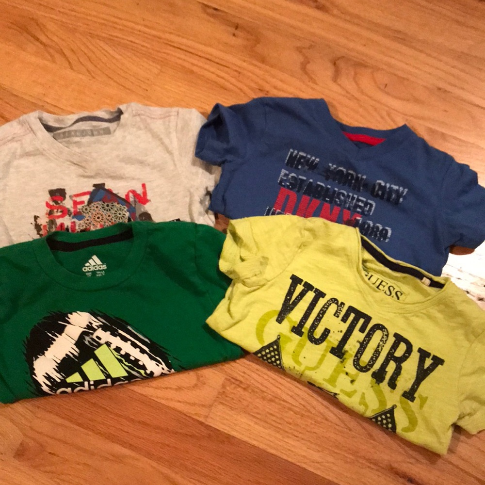 Boys brand name short sleeve tees. Size 2t